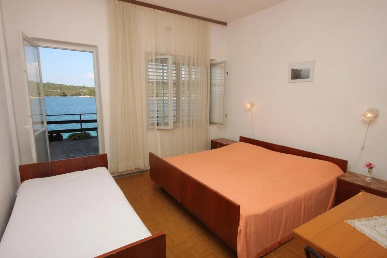 Apartments And Rooms By The Sea Luka, Dugi Otok - 441 Guest house